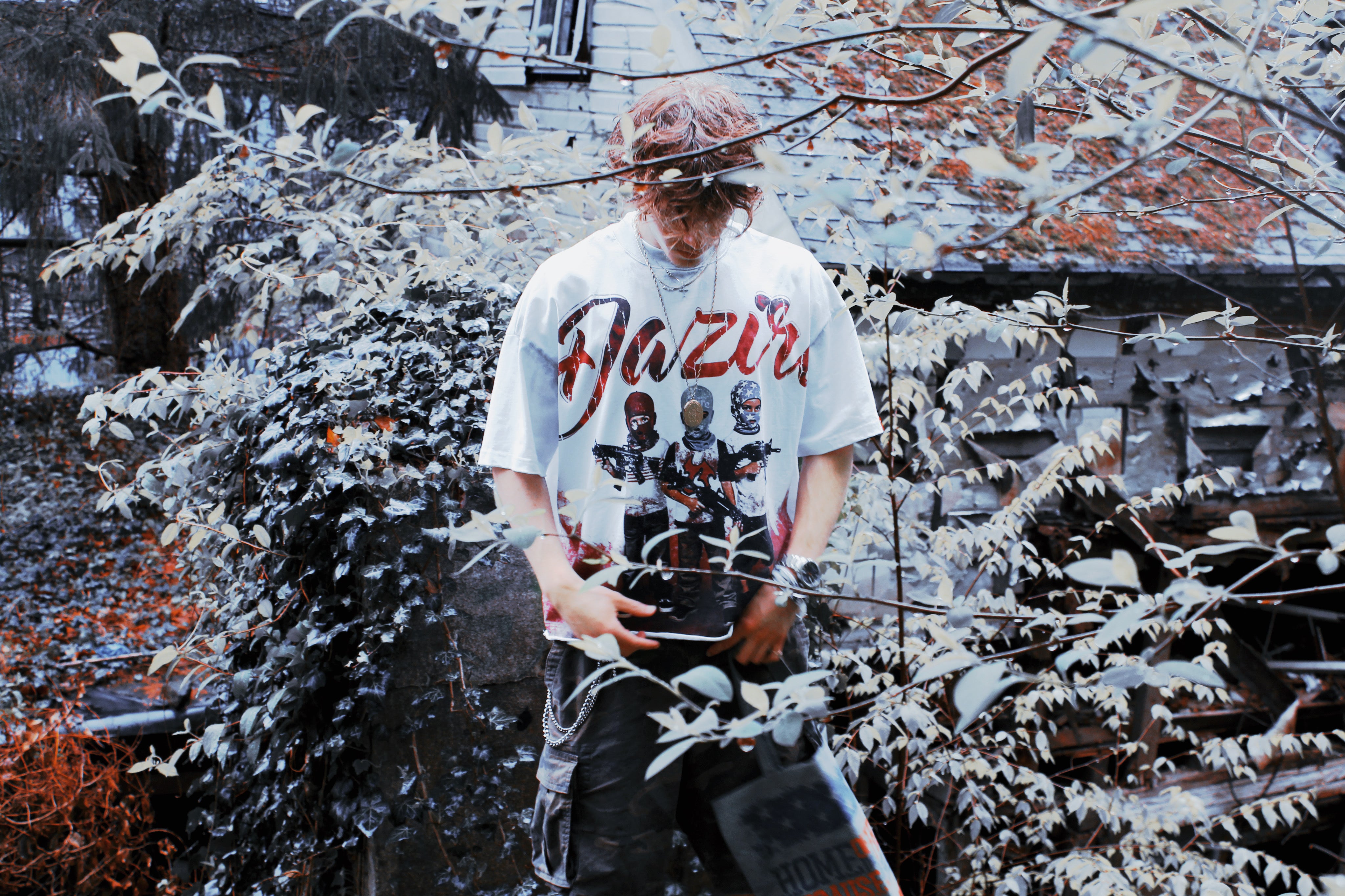 “LOST IN CHAOS” T-SHIRT